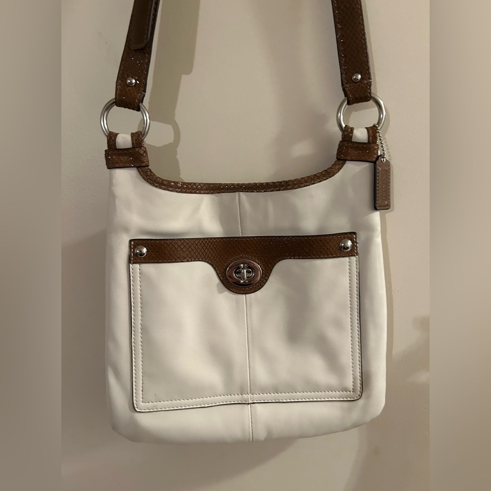 Authentic Coach Penelope Leather Cream & Brown Snakeskin Patterned Crossbody Bag